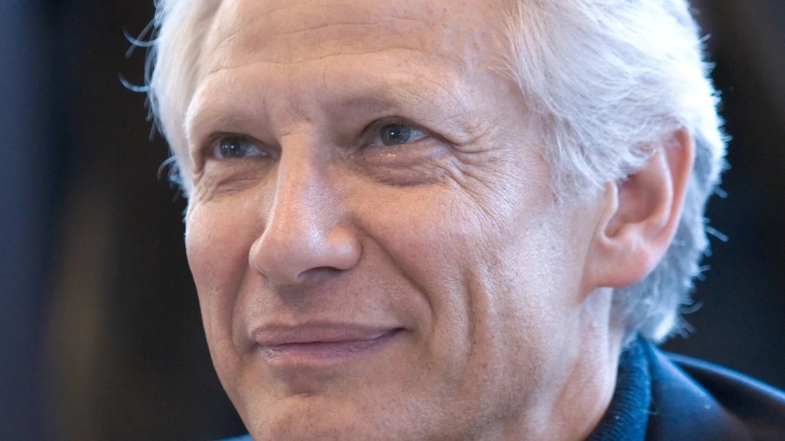 Portrait de Dominique de Villepin, qui propose de rétablir l’impôt sur la fortune et d’alourdir les droits de succession